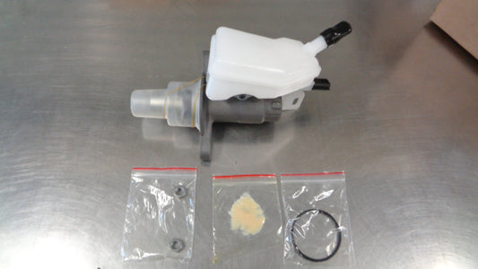 Nissan X-Trail T32 Genuine Brake Master Assembly New Part
