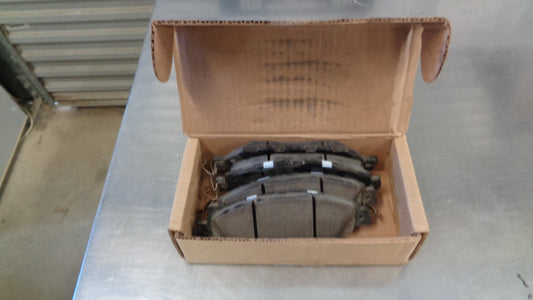 Nisssan Pathfinder Genuine Front Brake Pads New Parts