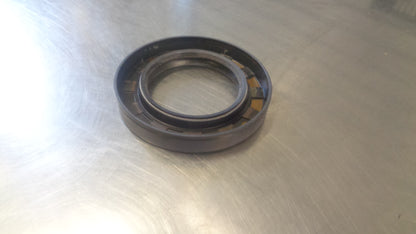 Toyota Corolla/Celica  Rear Diff Oil Seal New Part