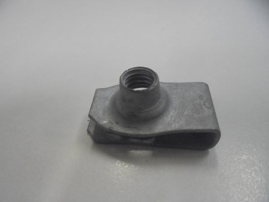 Nissan Qashqai J10 Genuine Spring Nut New Part