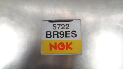 NGK Standard Spark Plug Suits Suzuki RG125/Suzuki RGV250/Yamaha TZR125R