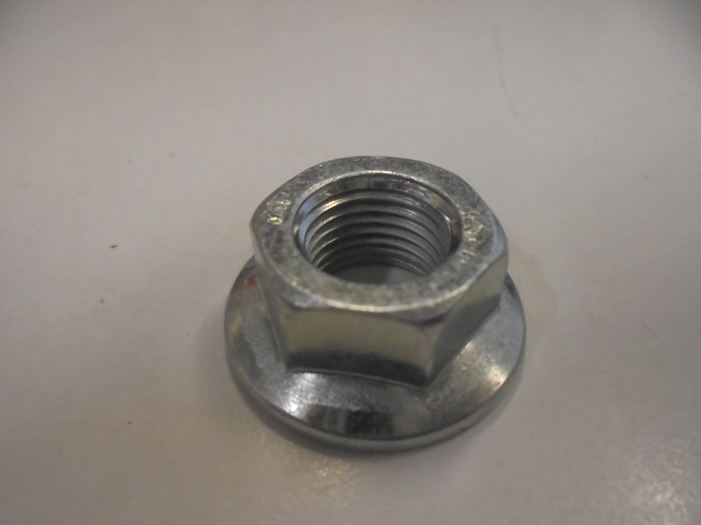 Nissan Qashqai-2 JJ10E Genuine Rear Suspension Nut New Part