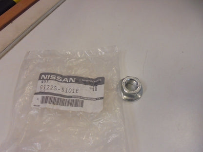 Nissan Qashqai-2 JJ10E Genuine Rear Suspension Nut New Part