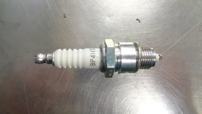 NGK Nickel Spark Plug Suits Various Motorbike Yamaha/Suzuki/Honda