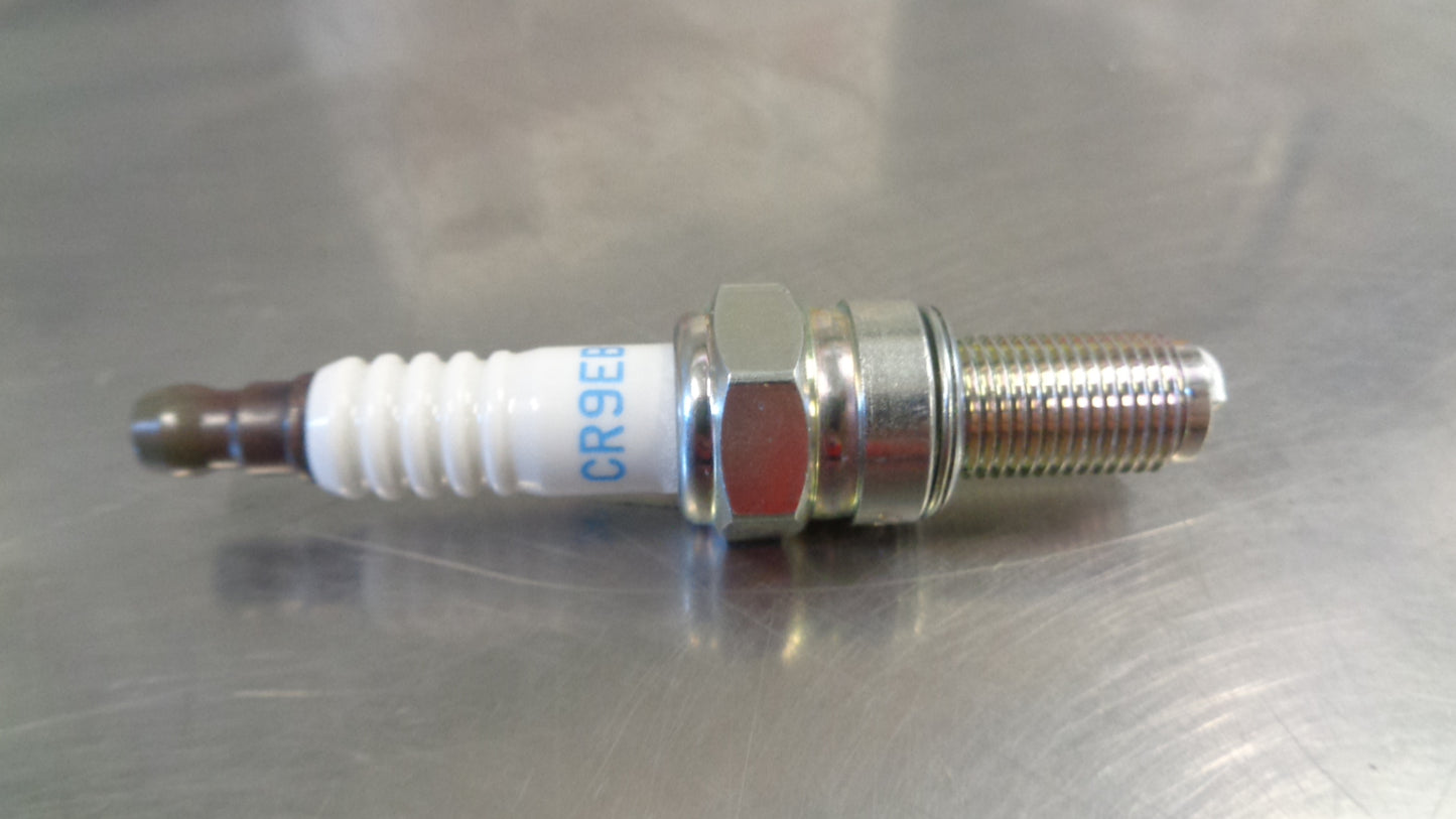 NGK Spark Plug Suits Yamaha/Husqvarna/MV Augusta New Part