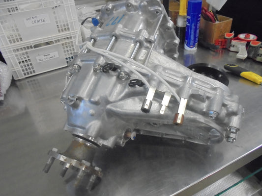 Nissan GU Y61 Patrol Genuine 4WD Transfer Case 2 Plug New Part