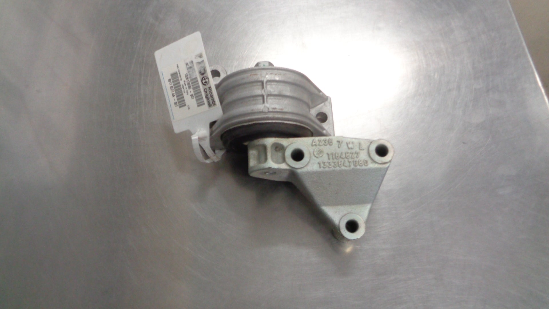 Fiat/Peugeot/Citroen Genuine Front Right Engine Mount New Part – Half ...