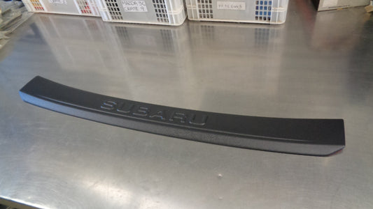 Subaru Impreza Hatch Genuine Rear Resin Step New Part