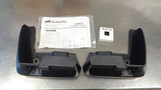 Subaru Liberty Sedan/Wagon Genuine Rear Mud Flap Kit New Part
