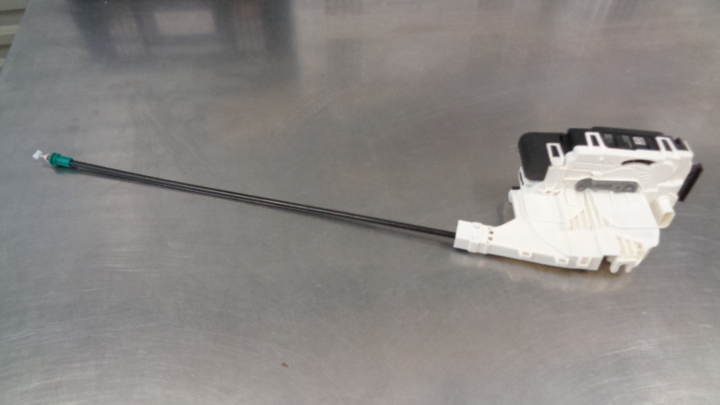 Mercedes Benz Sprinter/Volkswagen Crafter Genuine Right Hand Rear Door Lock New Part