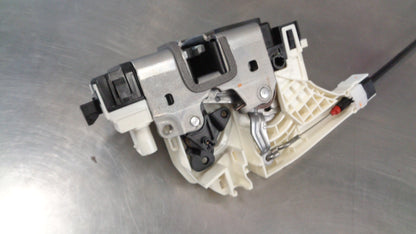 Mercedes Benz Sprinter/Volkswagen Crafter Genuine Right Hand Rear Door Lock New Part