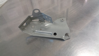 Hyundai Veloster Genuine Right Hand Bumper and Guard Bracket New Part