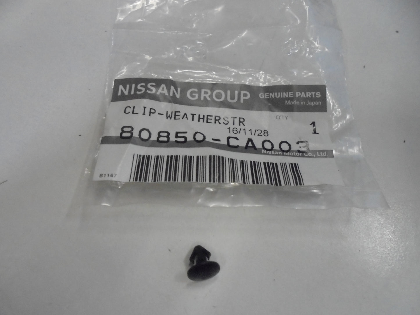Nissan Murano-Xtrail Genuine weather Strip Clip New Part