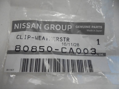 Nissan Murano-Xtrail Genuine weather Strip Clip New Part