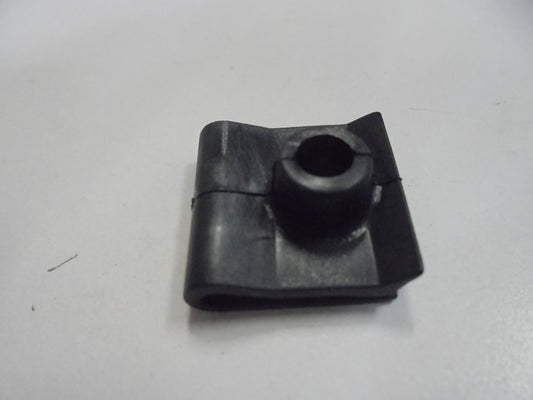 Nissan Stanza-Datsun810-Altima-300ZX Genuine Mud Guard Clip New Part