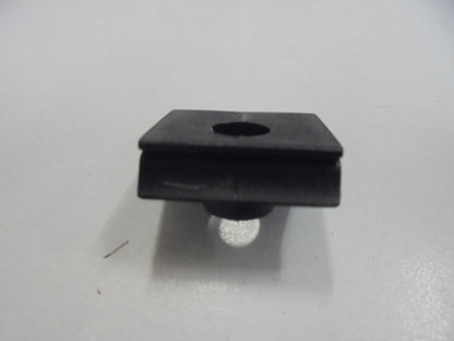Nissan Stanza-Datsun810-Altima-300ZX Genuine Mud Guard Clip New Part
