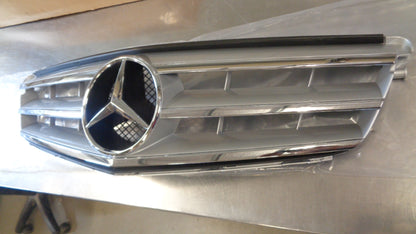 Mercedes Benz C Class W204 Genuine Front Radiator Grille New Part