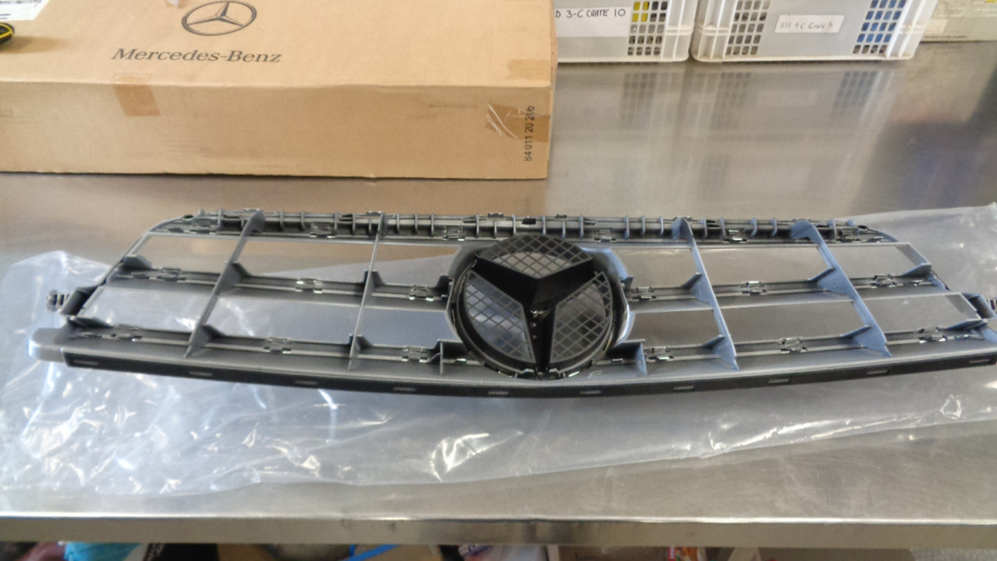 Mercedes Benz C Class W204 Genuine Front Radiator Grille New Part