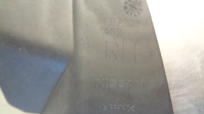 Nissan D40M Navara/R51 Pathfinder Genuine Left Hand Air Duct Guide New Part