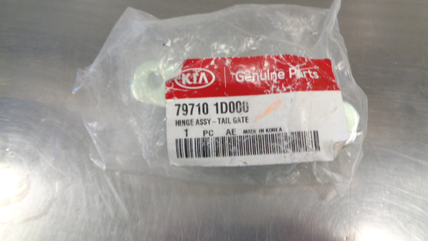 Kia Soul Genuine Tailgate Hinge Assembly New Part