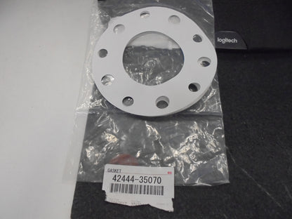 Toyota Hilux Genuine Rear Axel Brake Drum Gasket New Part