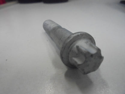 Land Rover Ranger Rover-Discovery Genuine Drive Shaft Bolt New Part