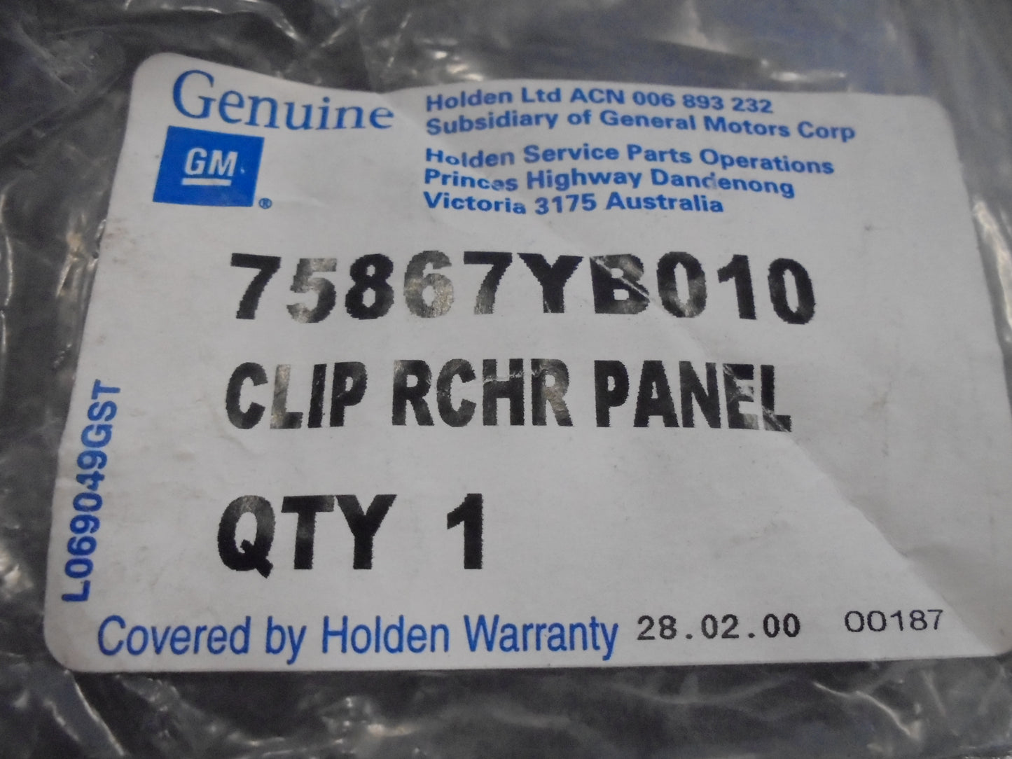 Holden Apollo-Toyota Camry Genuine Rocker Molding Clip New Part