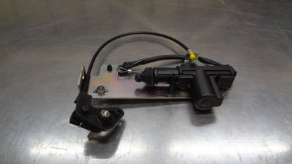 Mahindra Pik Up Genuine Fuel Lid Actuator With Bracket New Part