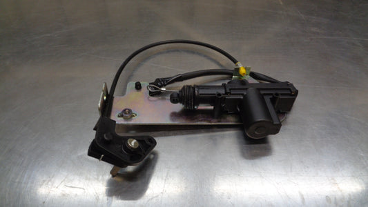 Mahindra Pik Up Genuine Fuel Lid Actuator With Bracket New Part