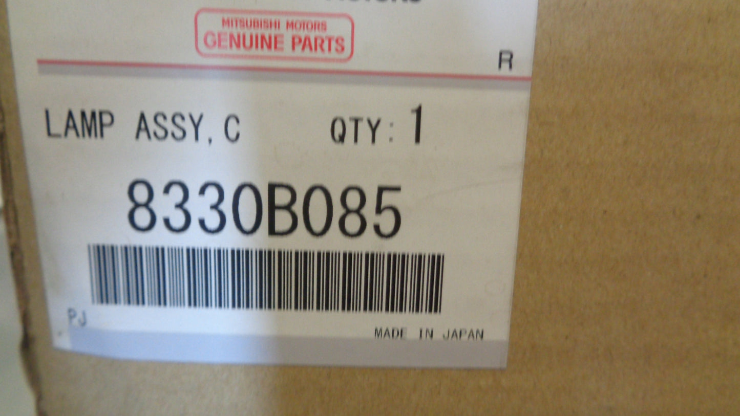 Mitsubishi Triton ML-MN Genuine Left Tray Back Tail Light Set New Part