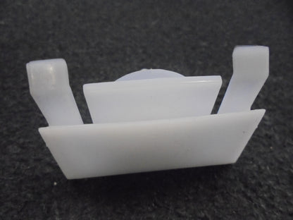 Holden VE-VF Commodore Genuine Rocker Panel Side Skirt Molding Clip New Part