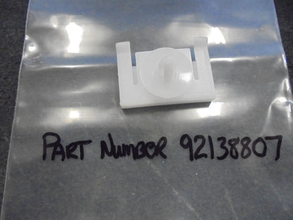 Holden VE-VF Commodore Genuine Rocker Panel Side Skirt Molding Clip New Part