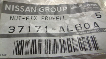 Nissan Navara Genuine Propeller Shaft Nut New Part
