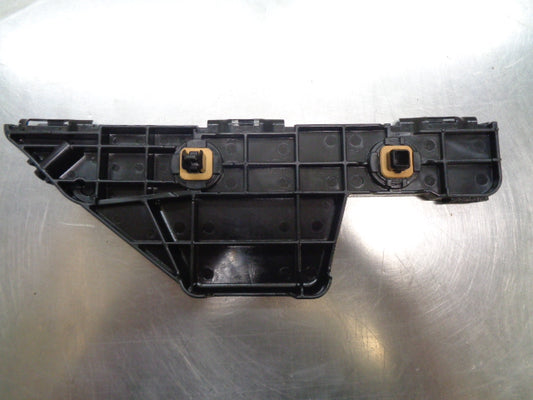 Toyota Kluger Genuine Right Hand Rear Bumper Retainer New Part