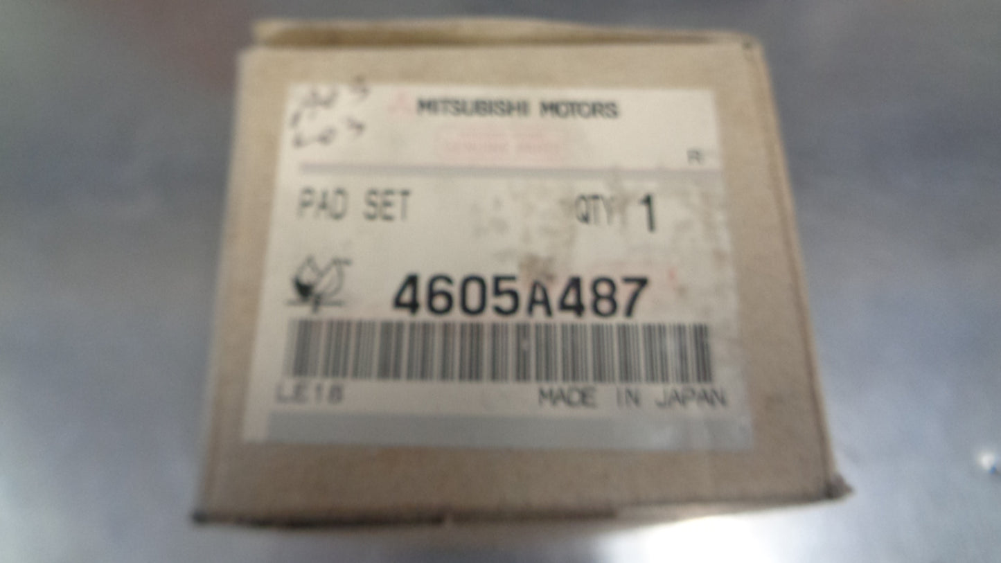 Mitsubishi Outlander/Lancer Genuine Rear Brake Pads New Part