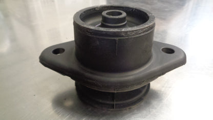 Toyota Hilux Genuine Upper Cab Mount Cushion No.3 New Part