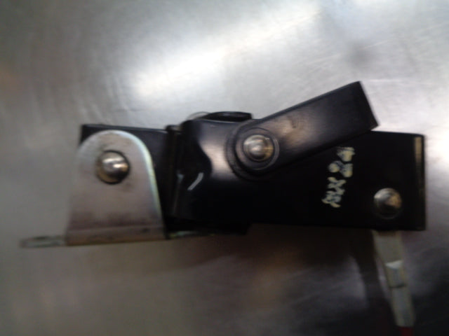 Nissan D21 Navara Genuine Lever Assy New Part