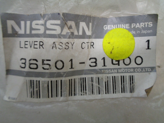 Nissan D21 Navara Genuine Lever Assy New Part