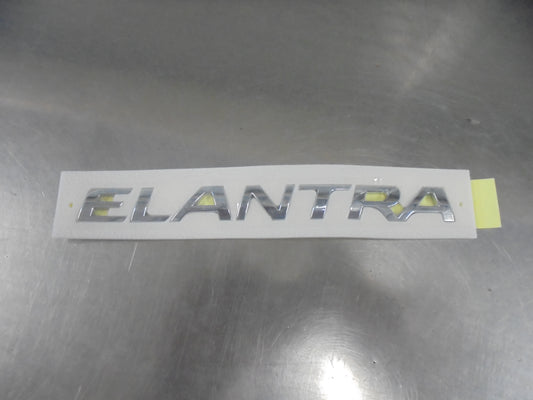 Hyundai Elantra Genuine Rear Trail Gate Emblem Chrome New Part