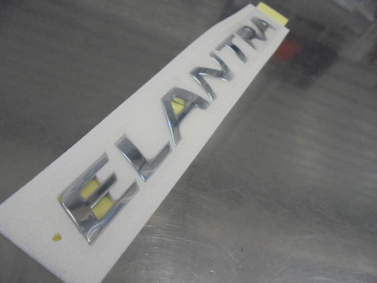 Hyundai Elantra Genuine Rear Trail Gate Emblem Chrome New Part