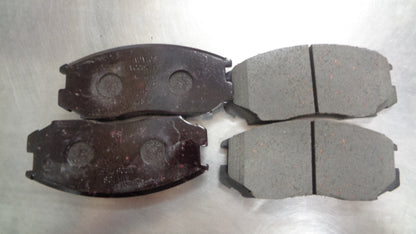Mitsubishi Lancer/Mirage CE Genuine Front Brake Pad Kit New Part