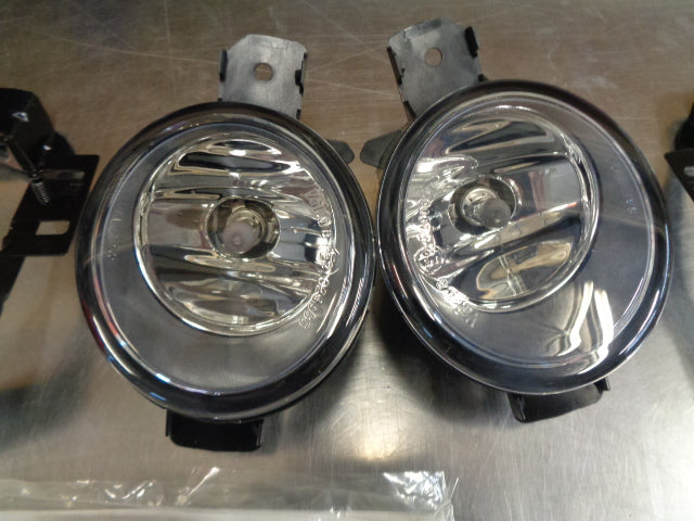 Nissan T30 X-Trail Genuine Fog Light Kit New Part