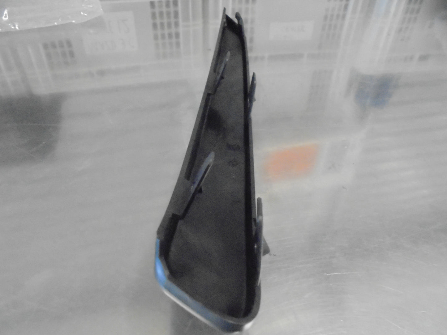 Holden Astra H Genuine Right Hand Front Bumper Trim New Part