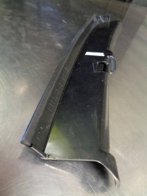 Toyota Camry Genuine Right Hand Front Lower Headlight Moulding New Part
