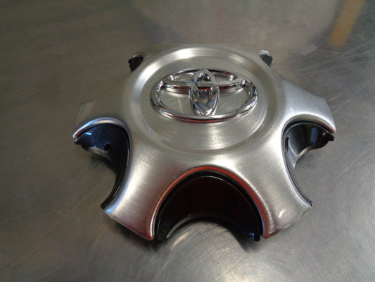 Toyota Fortuner Genuine Alloy Wheel Center Cap New part