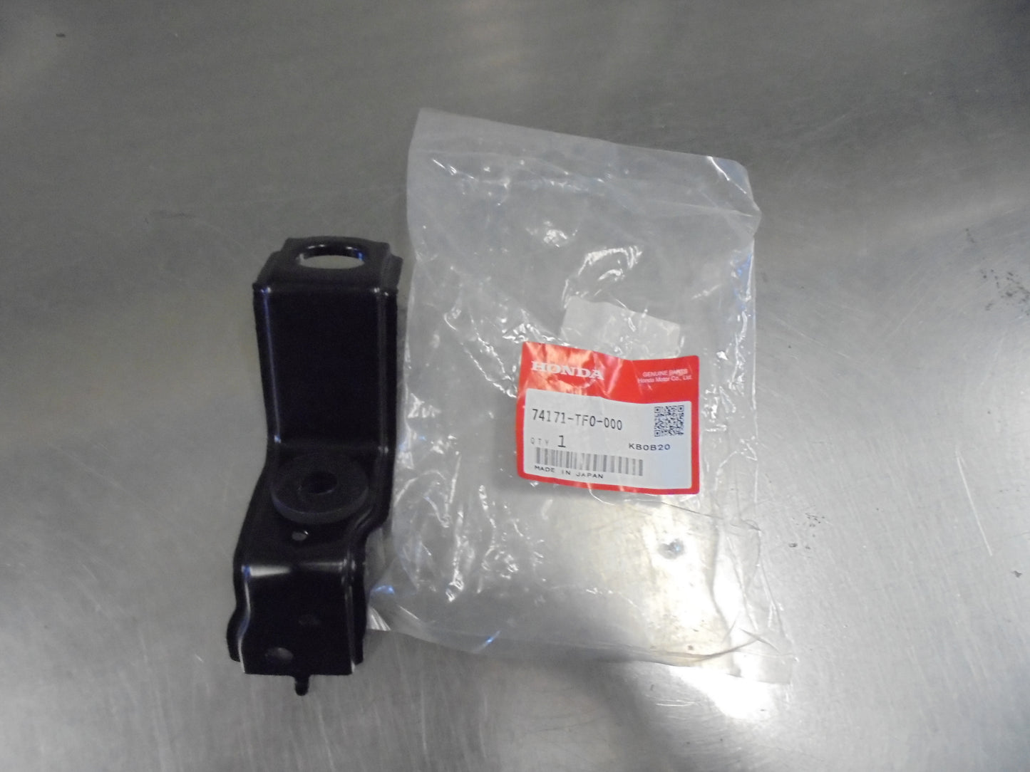 Honda Jazz Genuine Top Radiator Bracket New Part