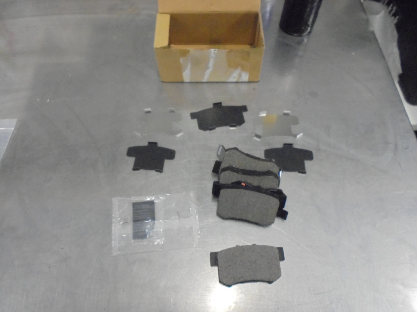 Honda Odyssey/CR-V Genuine Rear Brake Disc Pad Set New Part