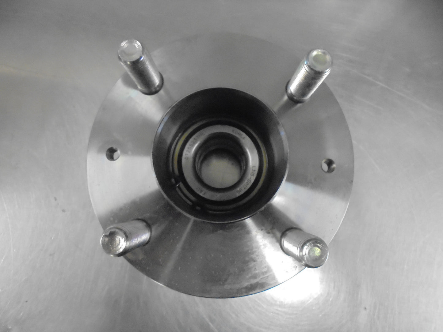 Holden Barina Genuine Left Or Right Hand Rear Wheel Bearing Hub Assembly New Part