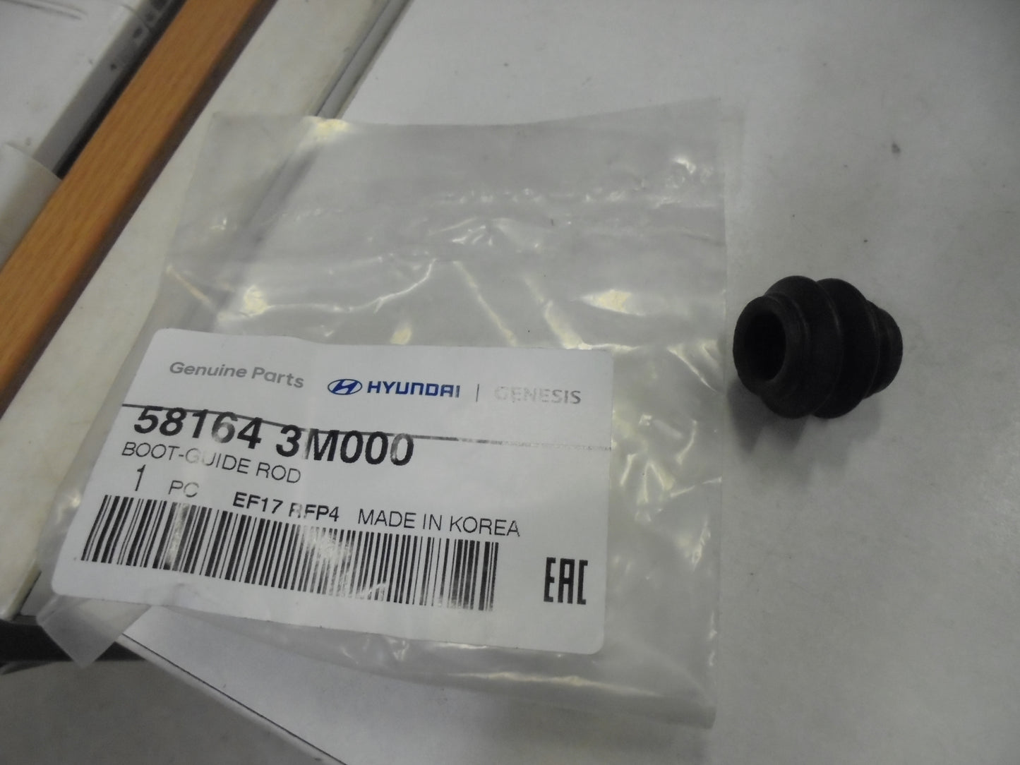 Hyundai Genuine Caliper Bushing Pin Insulator Vehicles Below New Part