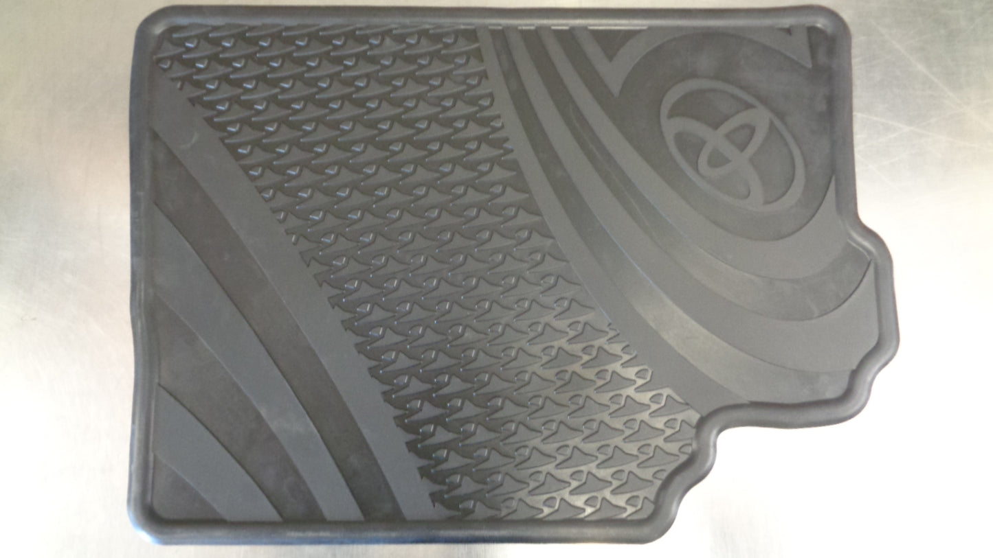 Toyota Corolla Hatch Genuine Rear Rubber Floor Mats New Part